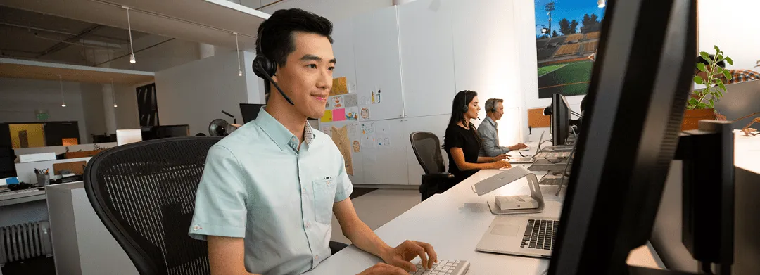 Inbound call center agents at work